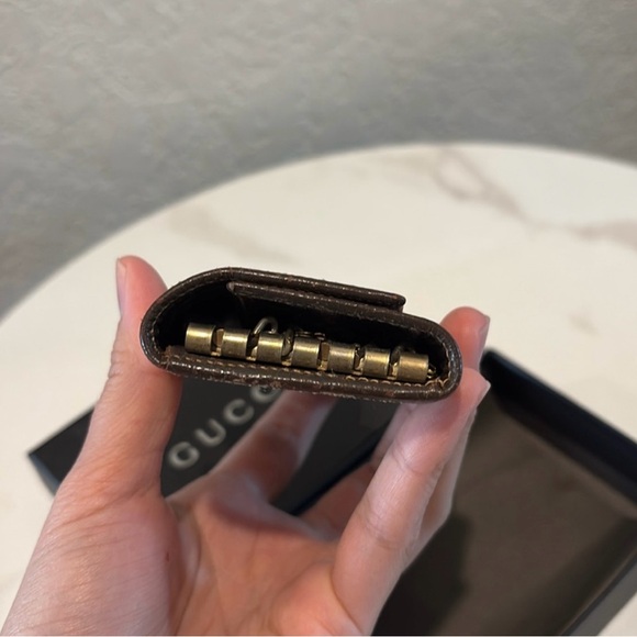 Gucci Sherry Line Vintage Key
Holder Key Case W/ Box - Picture 3 of 11